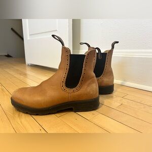 Blundstone camel high top boots